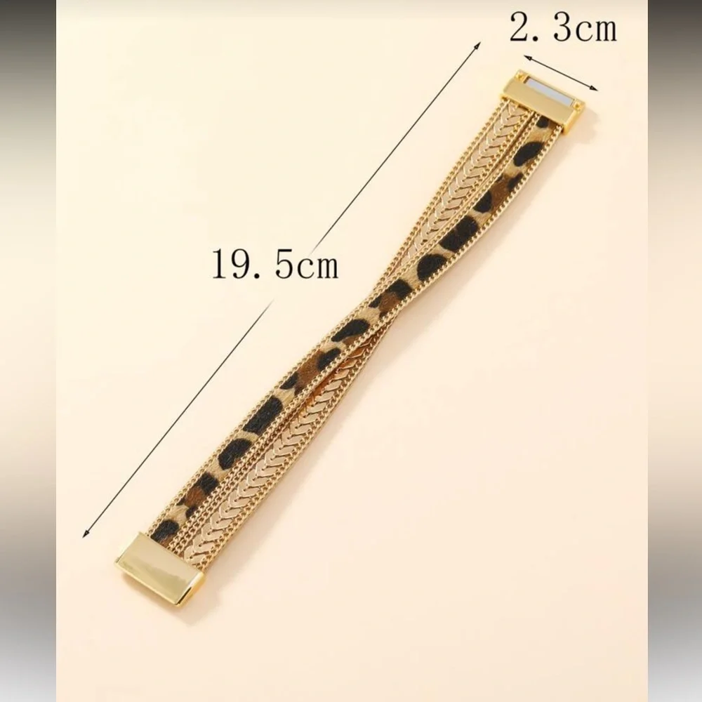 New Leopard Print Gold Bracelet - Picture 4 of 5